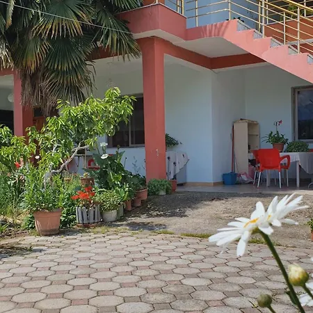 Sherifi 招待所 培拉特